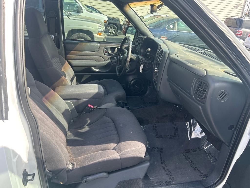 Chevrolet S10 Pickup LS Ext. Cab 4WD 2003