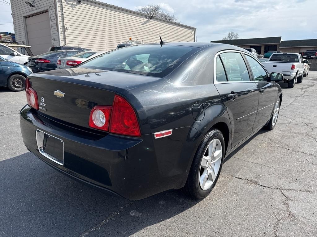 Chevrolet Malibu LS 2010