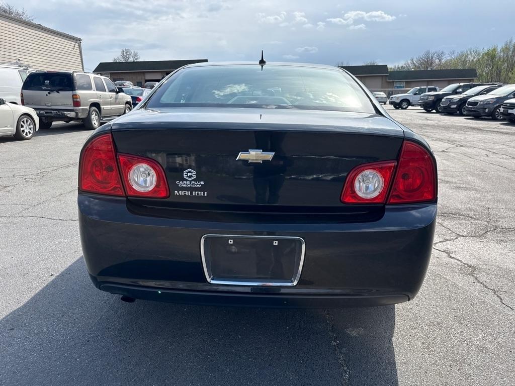 Chevrolet Malibu LS 2010