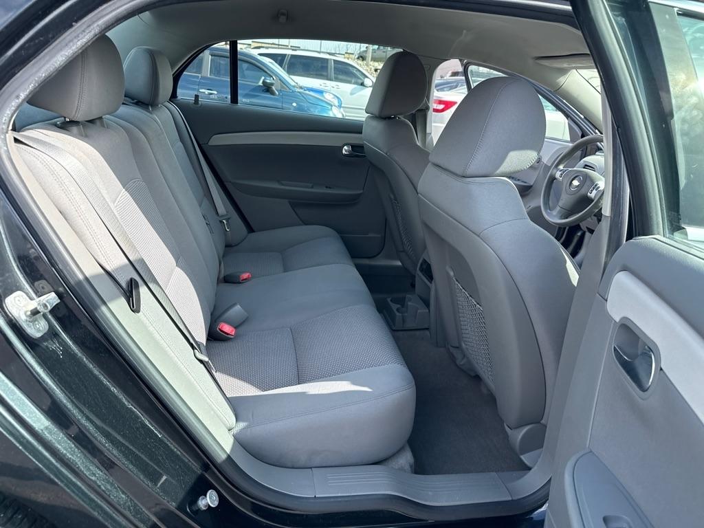 Chevrolet Malibu LS 2010