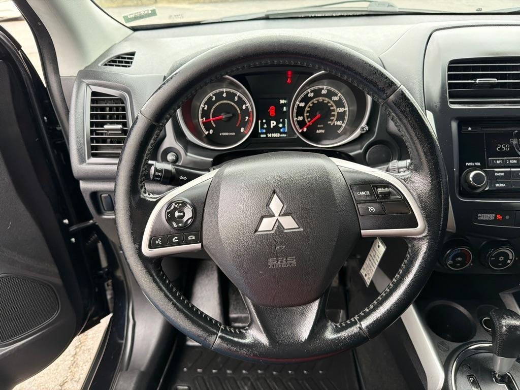 Mitsubishi Outlander Sport ES 2WD 2014