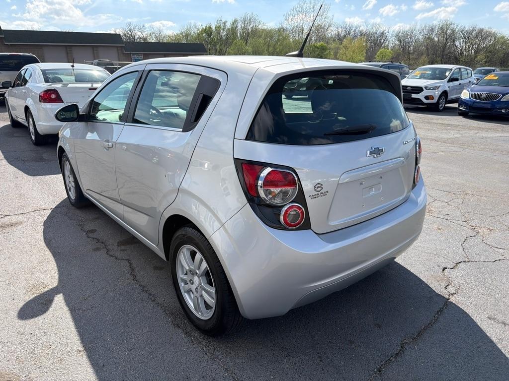 Chevrolet Sonic LT Auto 5-Door 2014