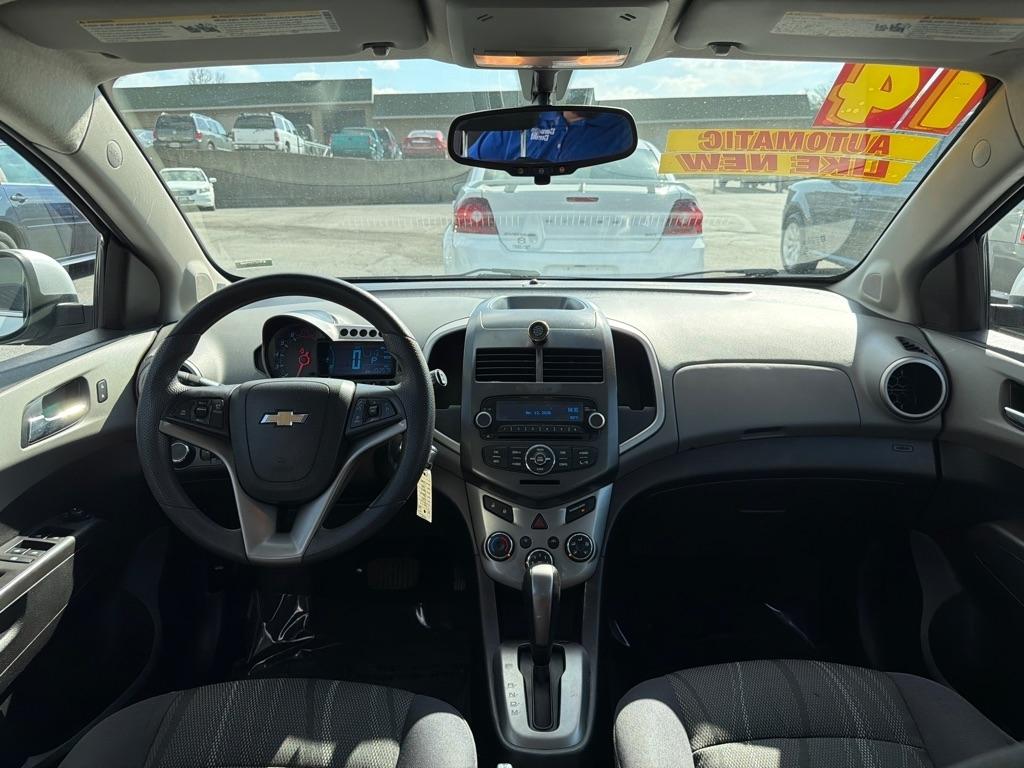 Chevrolet Sonic LT Auto 5-Door 2014