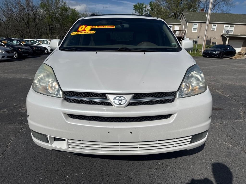 Toyota Sienna XLE Limited AWD 2004