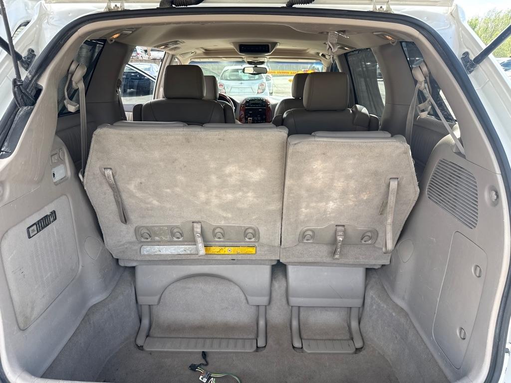 Toyota Sienna XLE Limited AWD 2004