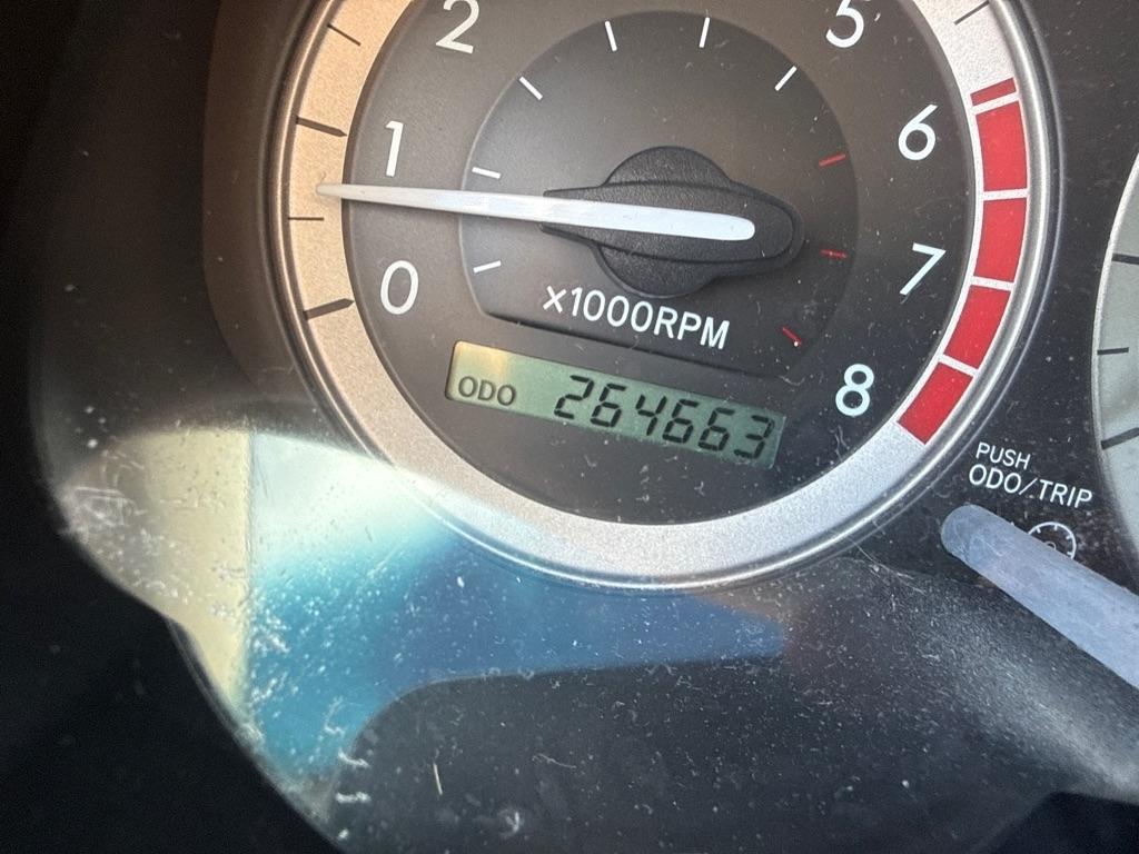 Toyota Sienna XLE Limited AWD 2004