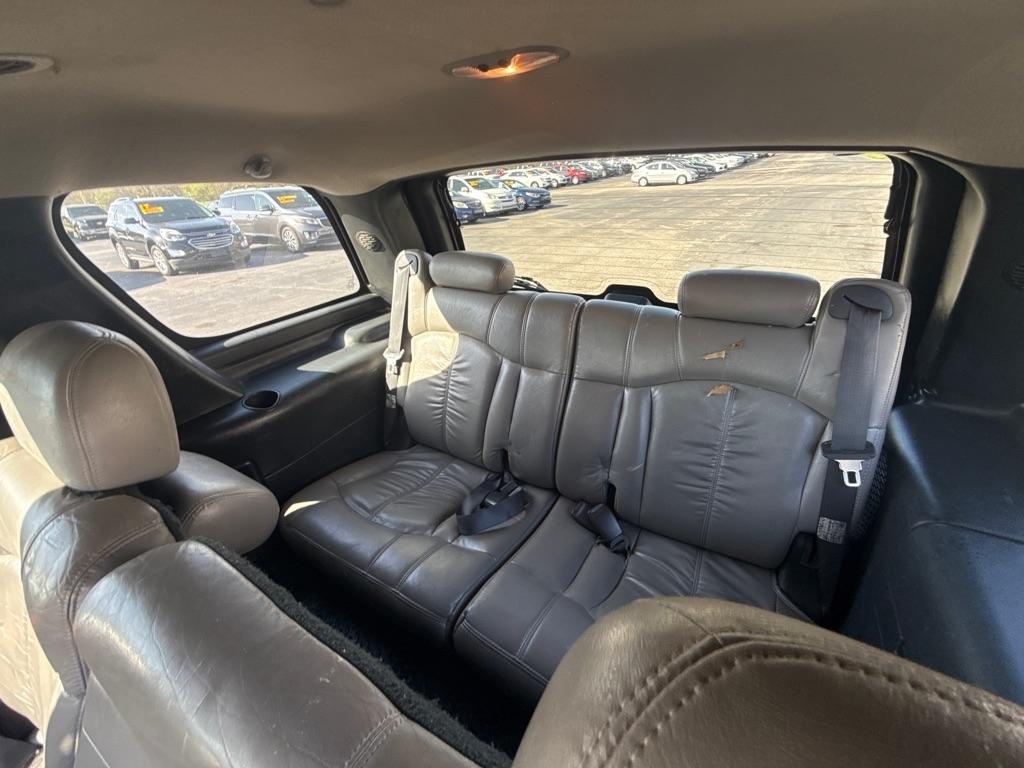 Chevrolet Tahoe 4WD 2001