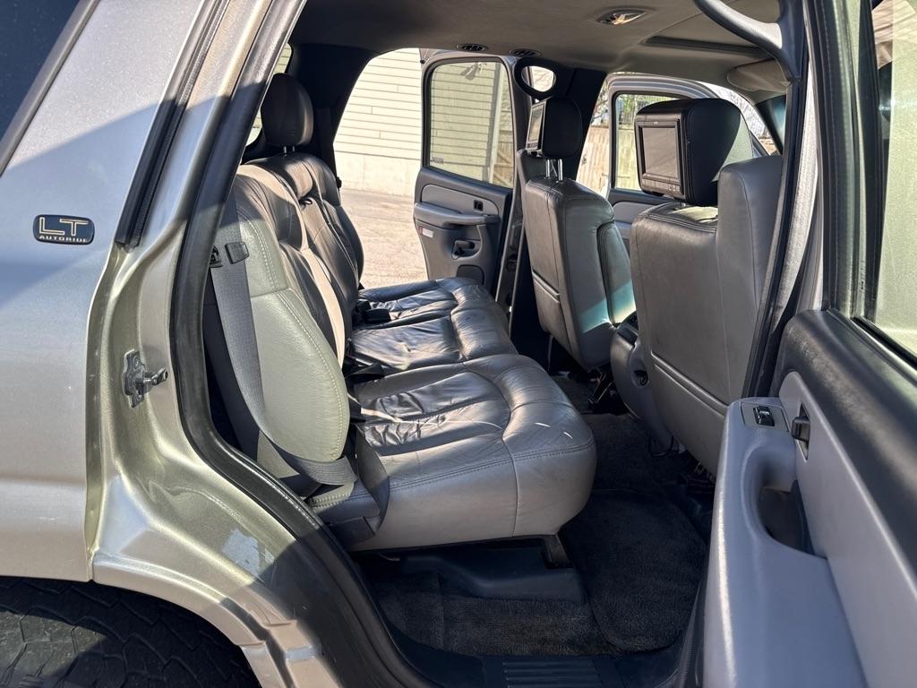 Chevrolet Tahoe 4WD 2001