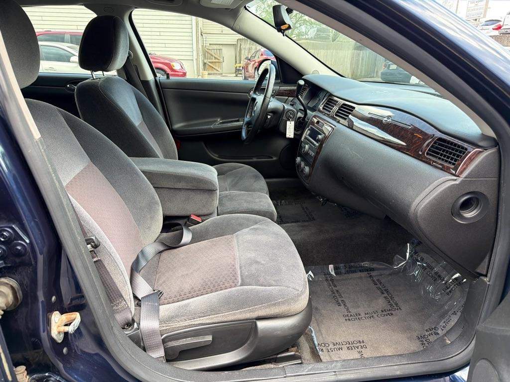 Chevrolet Impala LS 2012