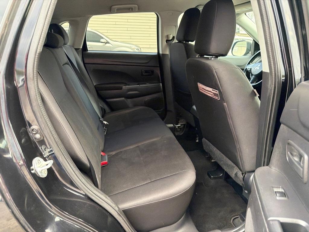 Mitsubishi Outlander Sport ES AWD 2013