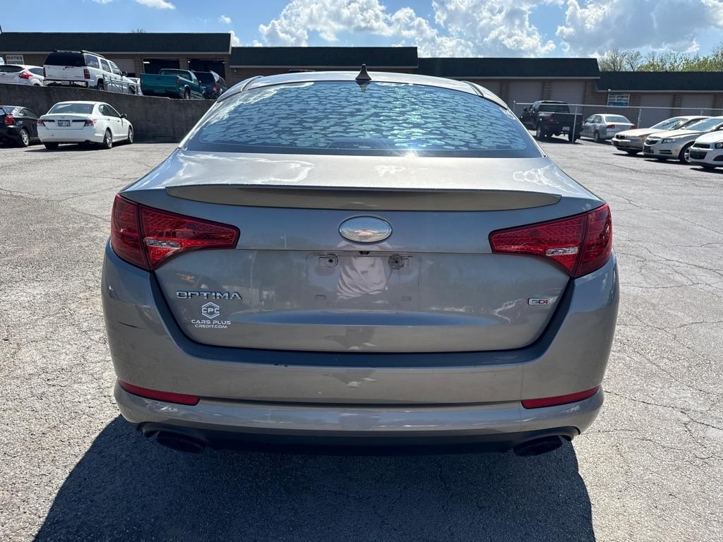 Kia Optima LX MT 2013