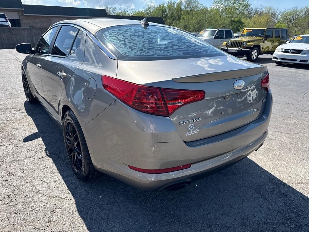 Kia Optima LX MT 2013