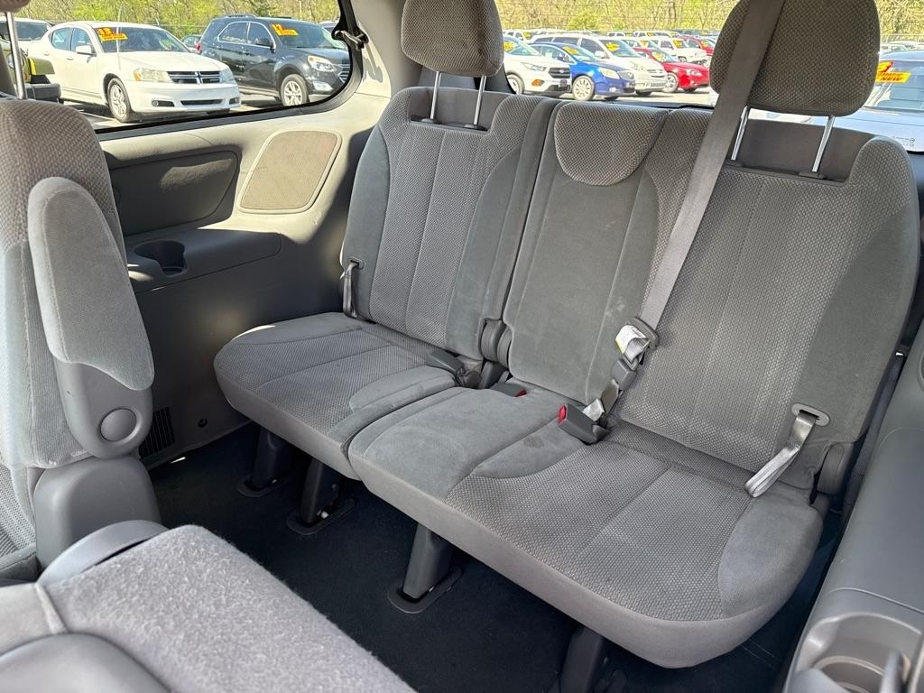 Kia Sedona EX LWB 2012