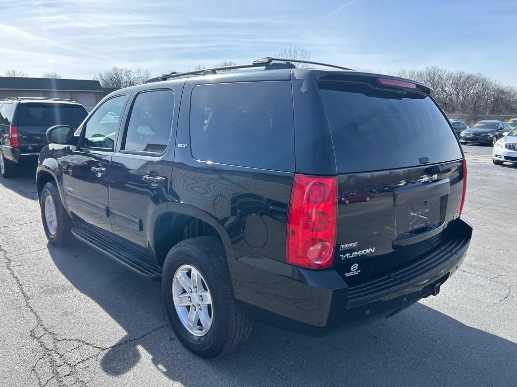 GMC Yukon SLT1 4WD 2011
