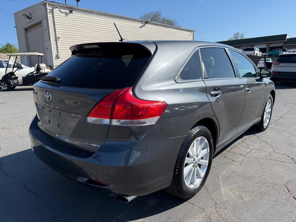 Toyota Venza AWD I4 2011