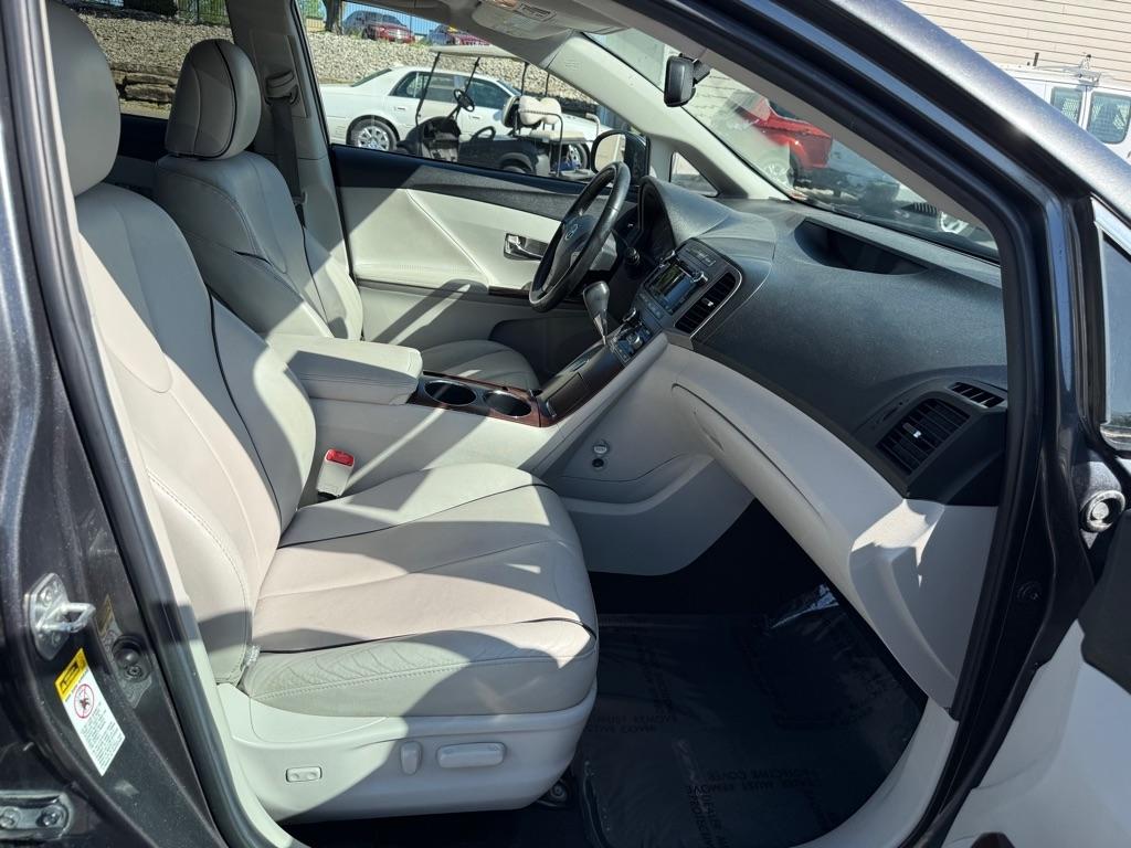 Toyota Venza AWD I4 2011