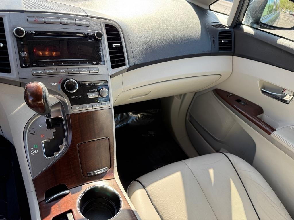 Toyota Venza AWD I4 2011