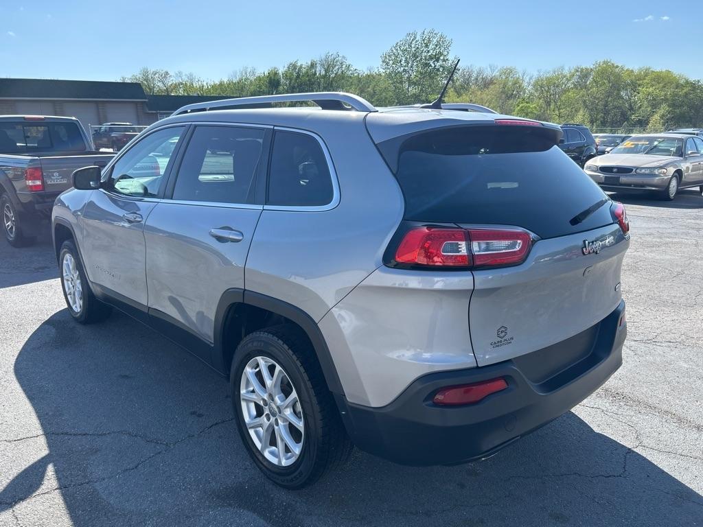 Jeep Cherokee Latitude FWD 2015