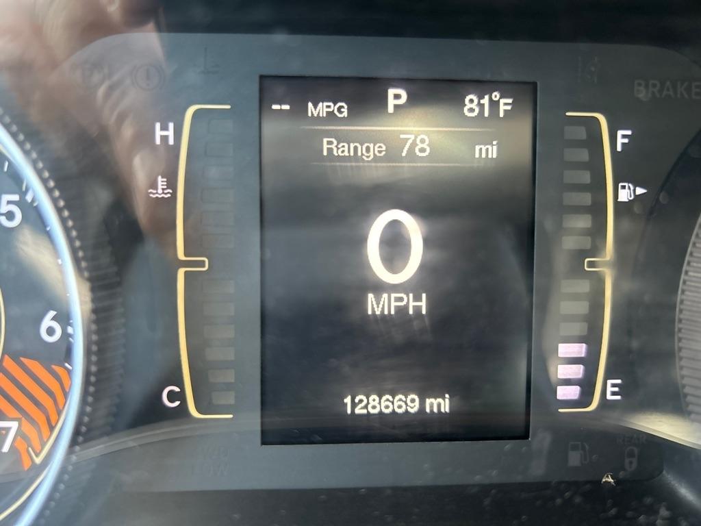 Jeep Cherokee Latitude FWD 2015