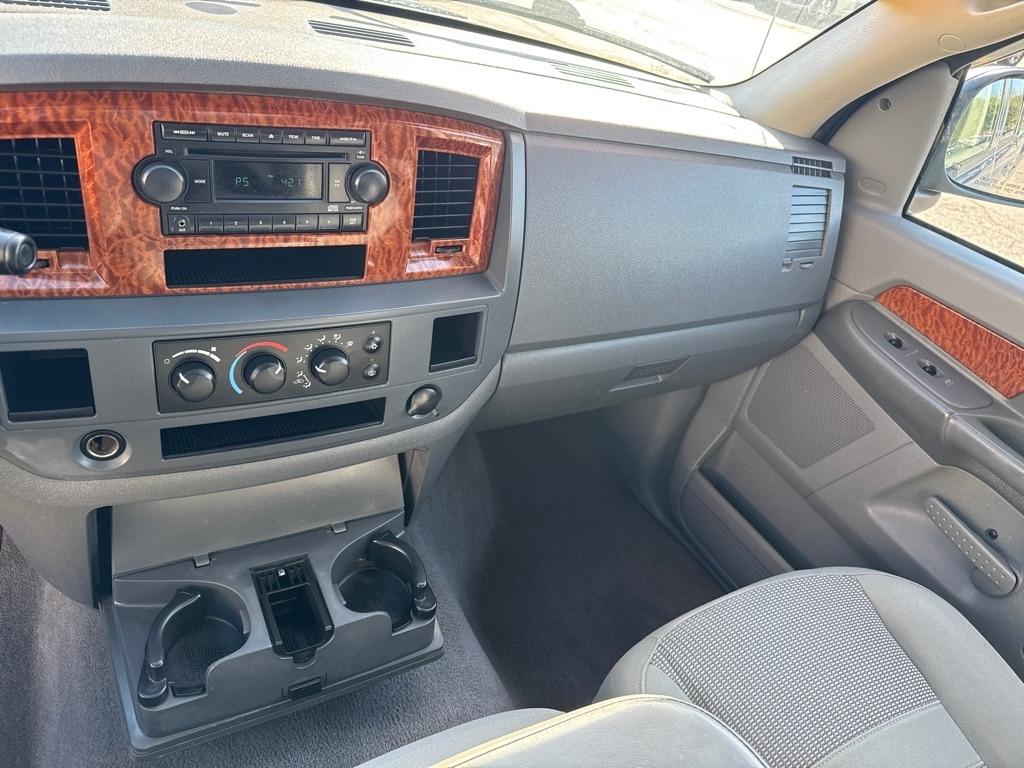 Dodge Ram 1500 ST Quad Cab 2WD 2006