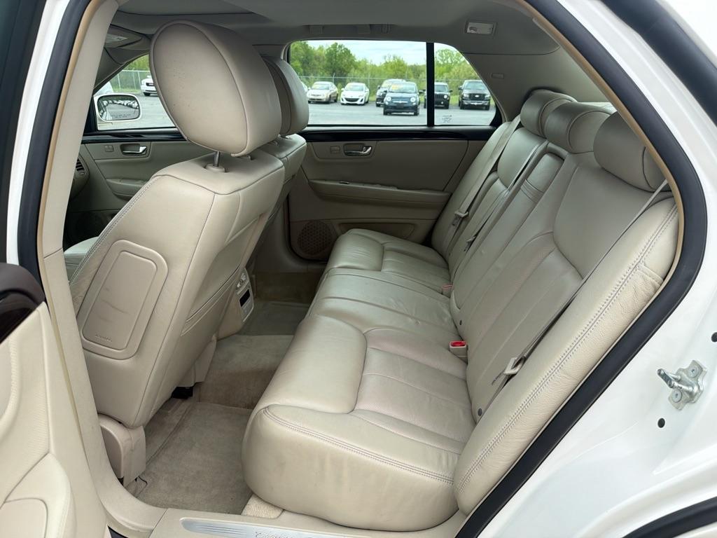 Cadillac DTS Premium w/ Navi 2011