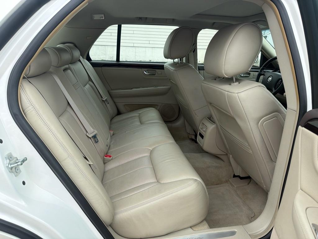 Cadillac DTS Premium w/ Navi 2011