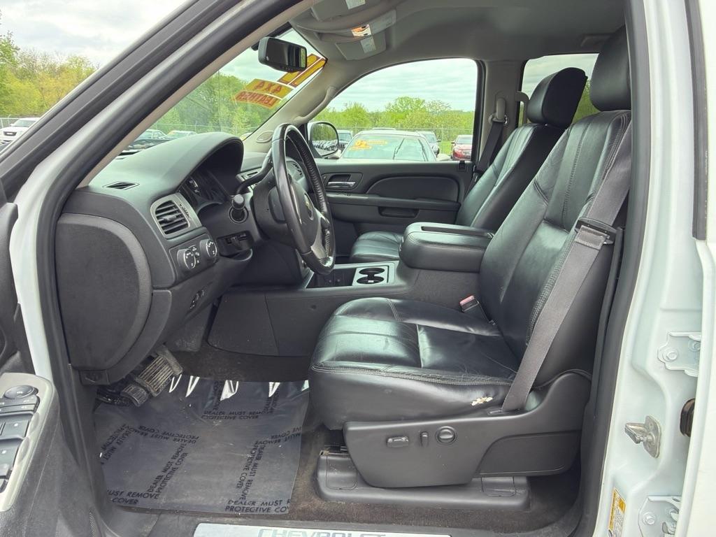 Chevrolet Silverado 1500 LTZ Crew Cab 4WD 2012