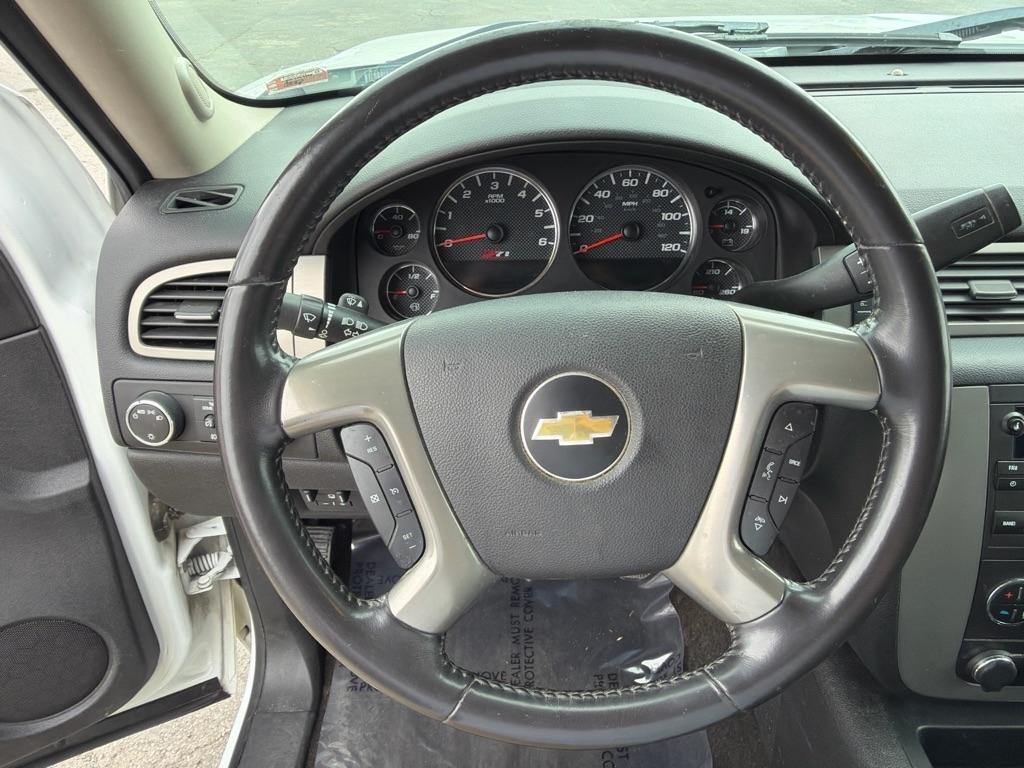 Chevrolet Silverado 1500 LTZ Crew Cab 4WD 2012