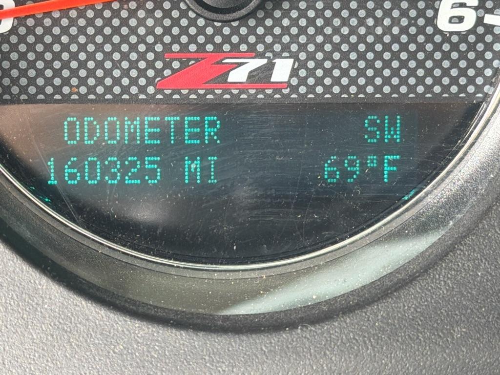 Chevrolet Silverado 1500 LTZ Crew Cab 4WD 2012