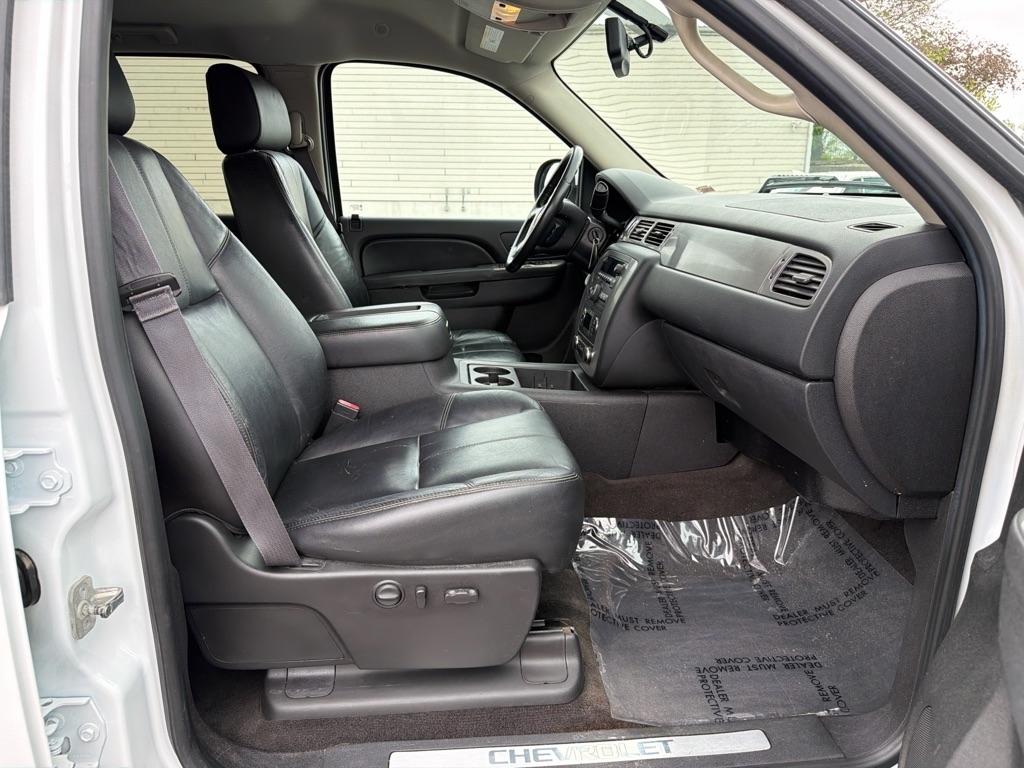 Chevrolet Silverado 1500 LTZ Crew Cab 4WD 2012