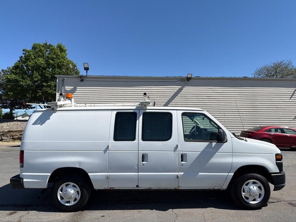 Ford Econoline E-150 2012