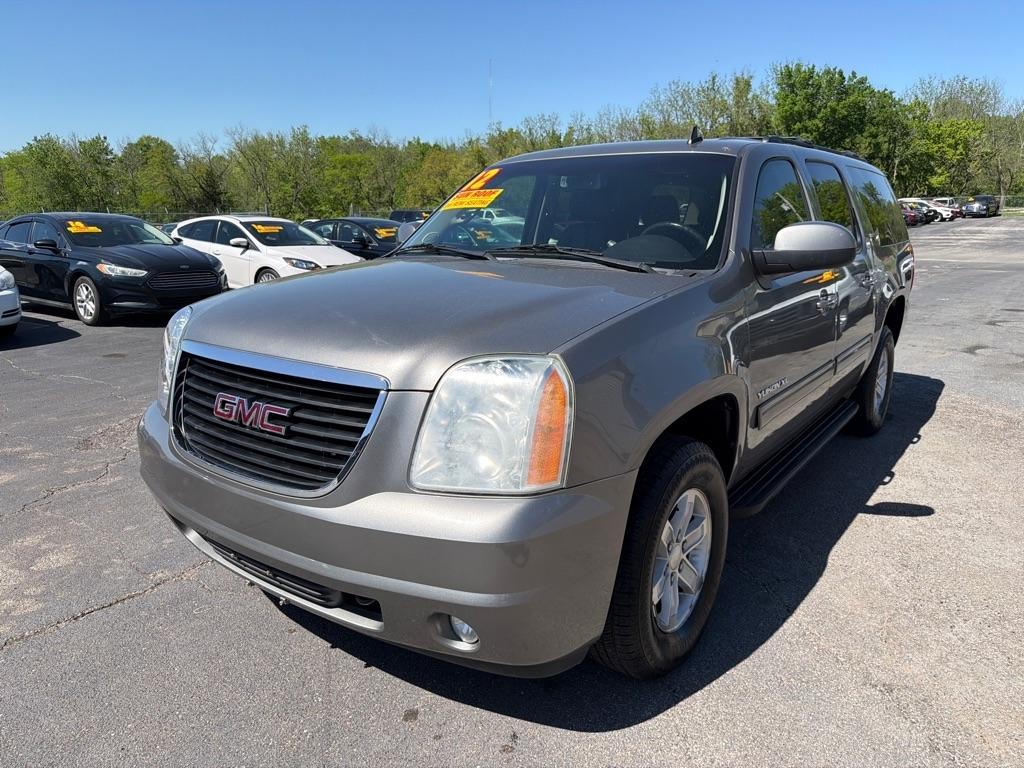 GMC Yukon XL SLT-1 1/2 Ton 4WD 2012
