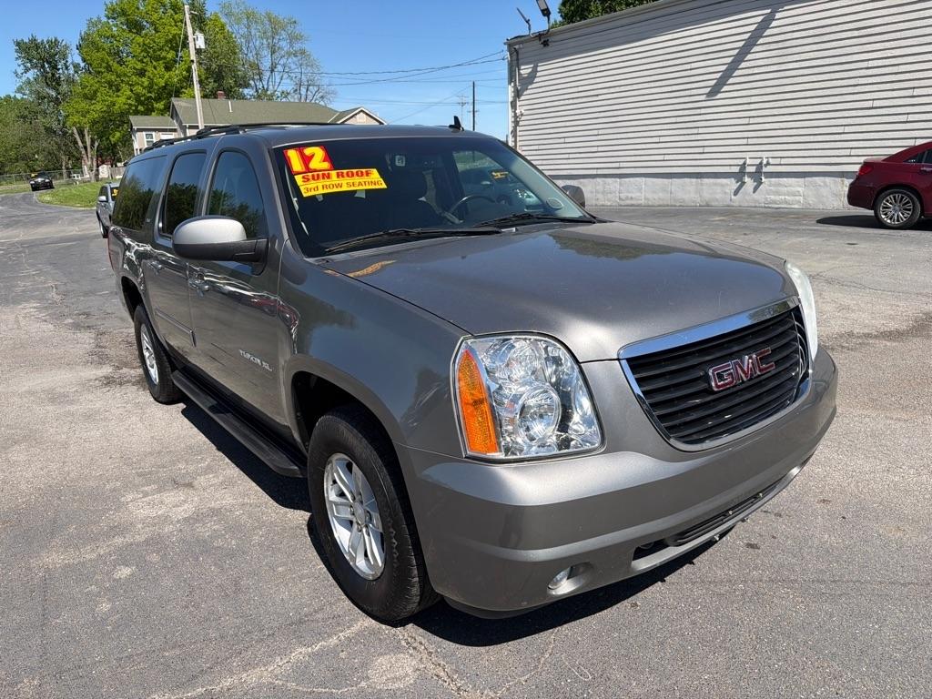 GMC Yukon XL SLT-1 1/2 Ton 4WD 2012