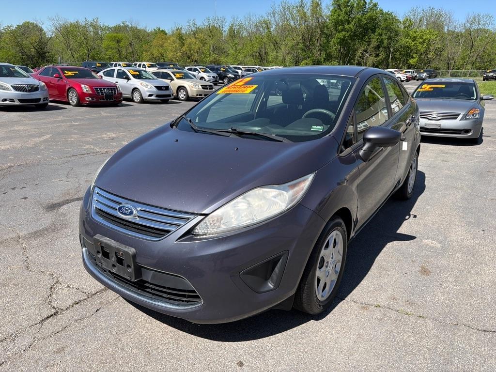 Ford Fiesta SE Sedan 2012