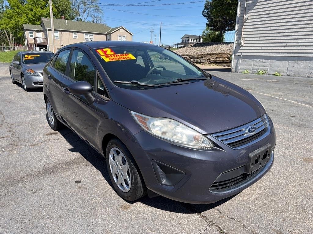 Ford Fiesta SE Sedan 2012