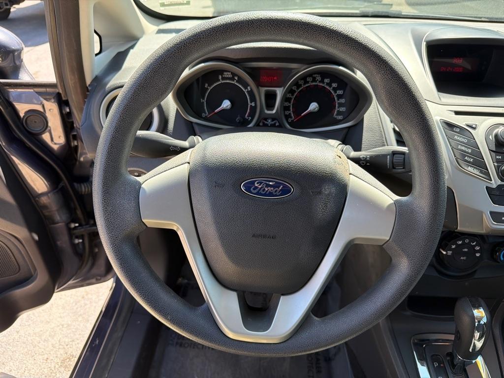 Ford Fiesta SE Sedan 2012