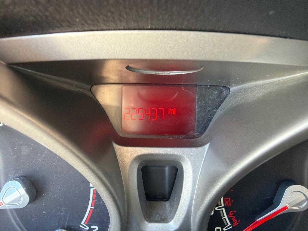 Ford Fiesta SE Sedan 2012