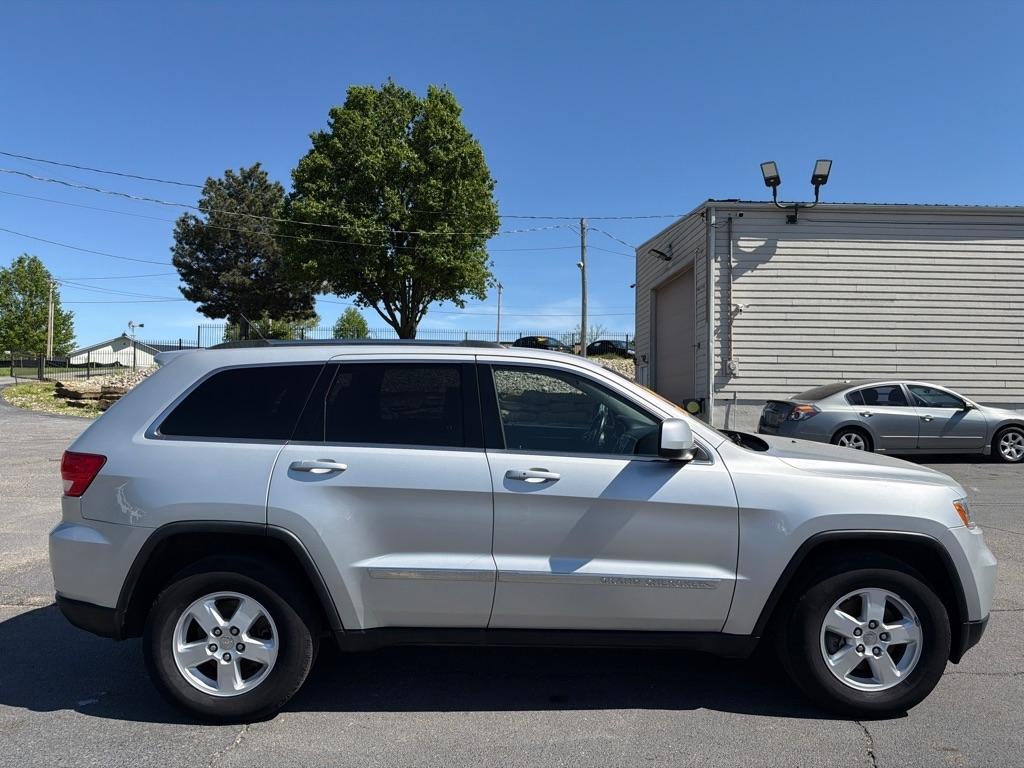 Jeep Grand Cherokee Laredo 4WD 2012