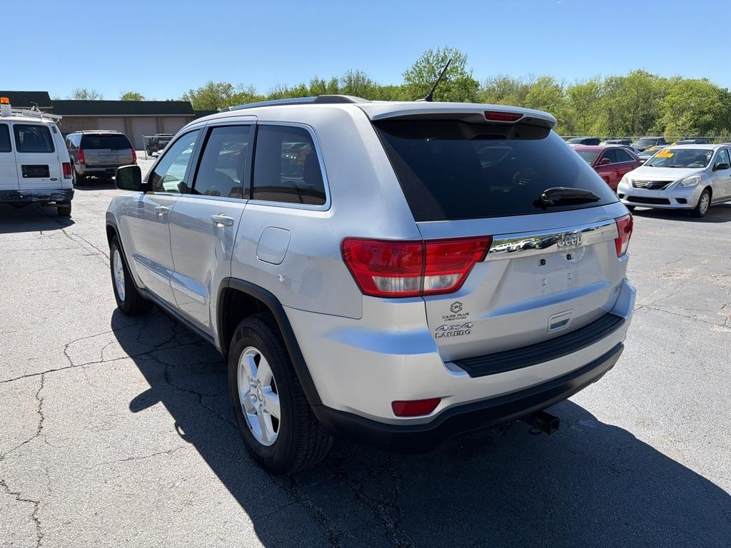 Jeep Grand Cherokee Laredo 4WD 2012
