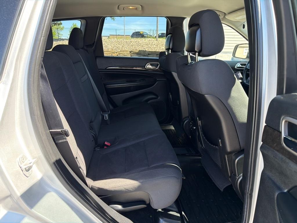 Jeep Grand Cherokee Laredo 4WD 2012