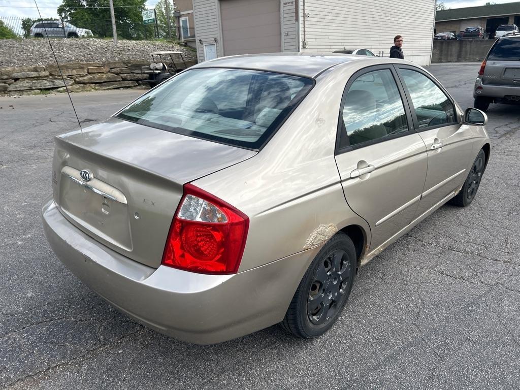 Kia Spectra LX 2005