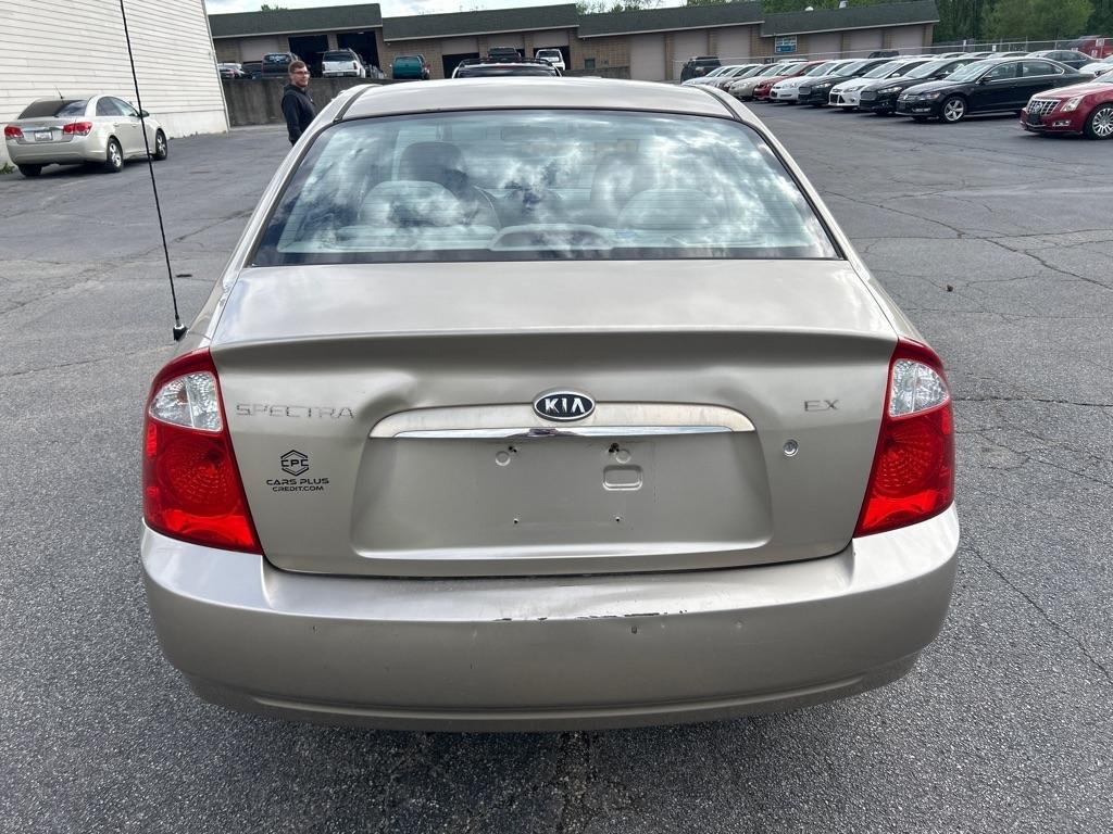 Kia Spectra LX 2005