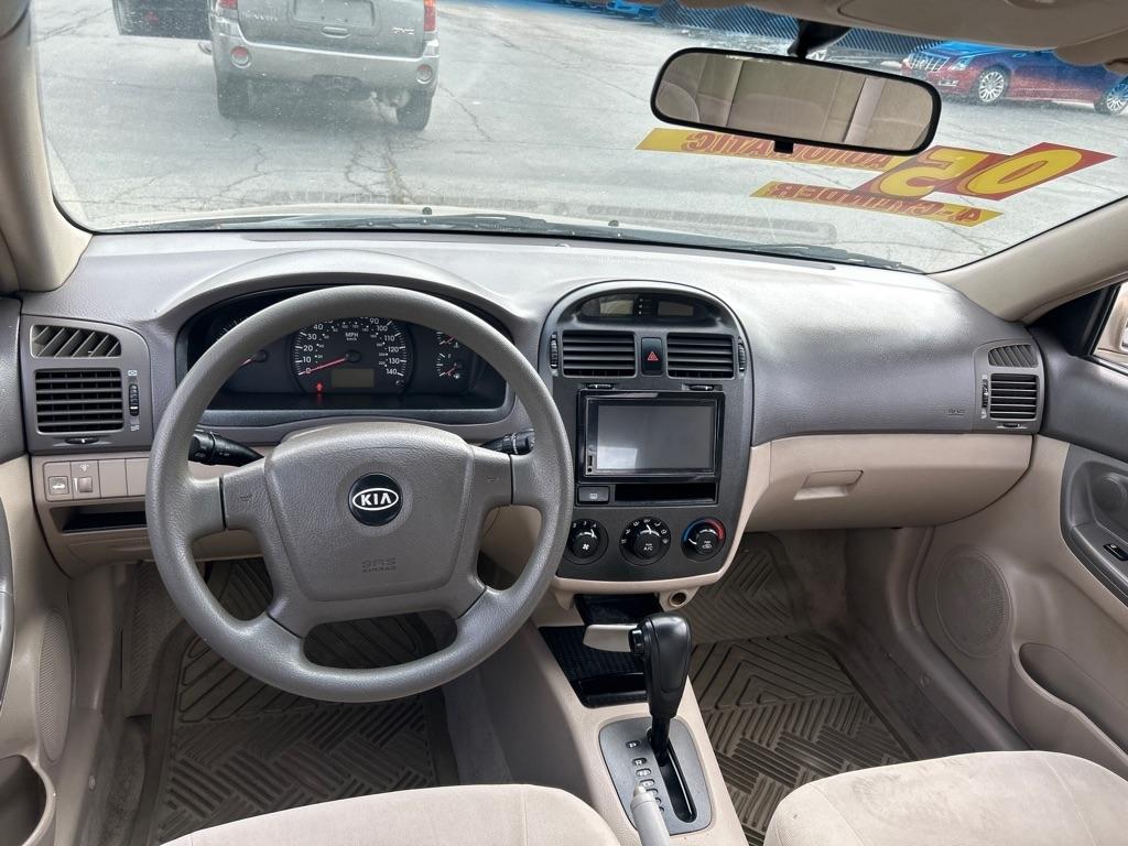 Kia Spectra LX 2005