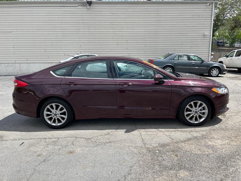 Ford Fusion SE 2017