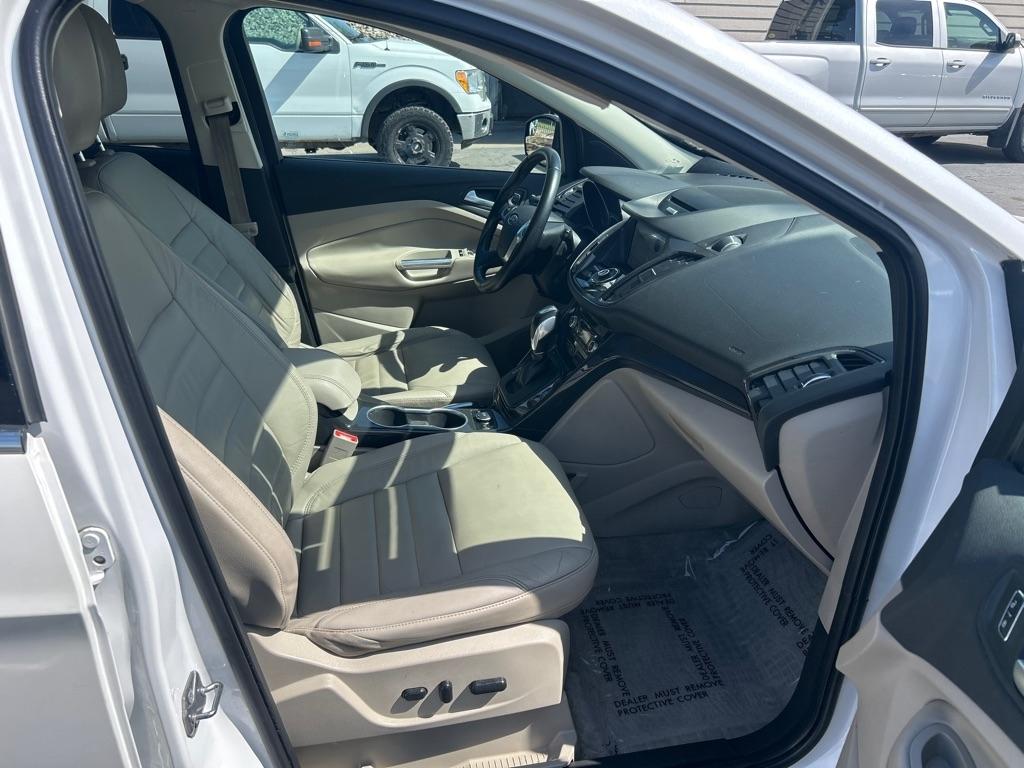 Ford Escape Titanium FWD 2016