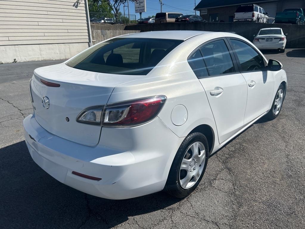 Mazda MAZDA3 i SV AT 4-Door 2013