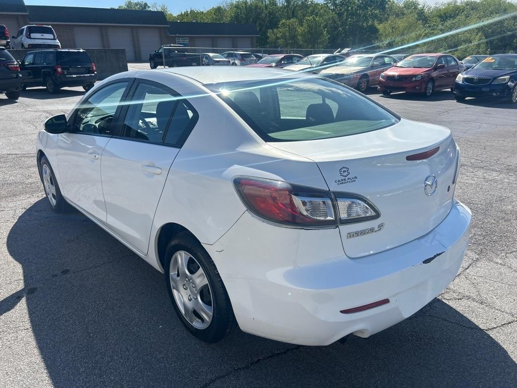 Mazda MAZDA3 i SV AT 4-Door 2013