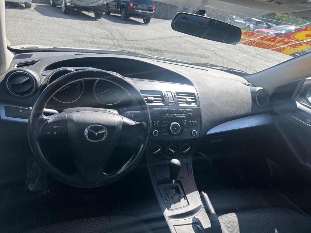 Mazda MAZDA3 i SV AT 4-Door 2013