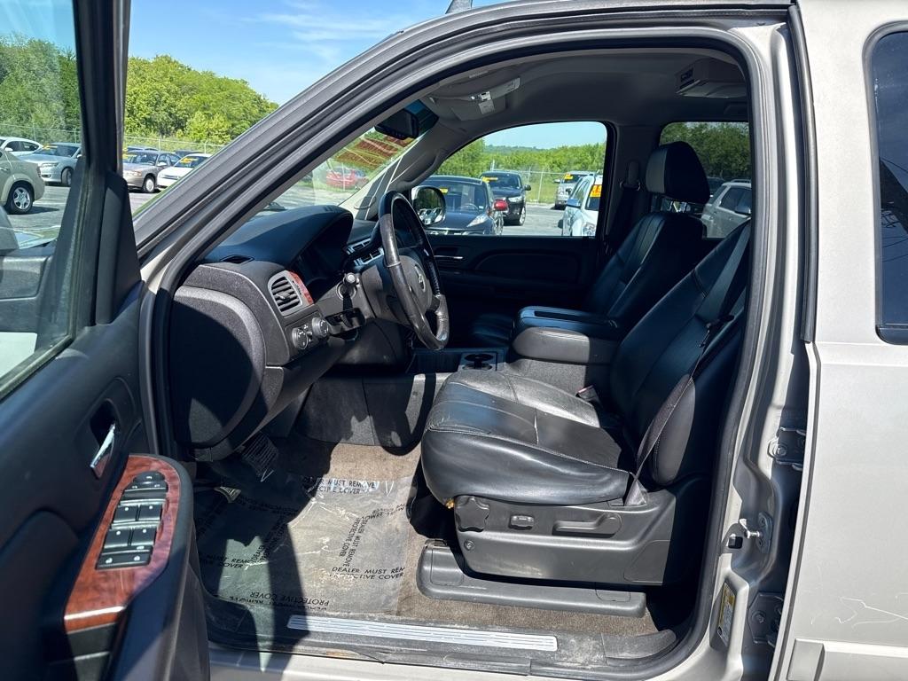 Chevrolet Suburban LS 1500 4WD 2008
