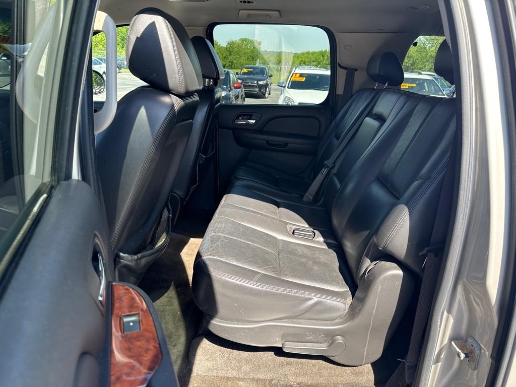Chevrolet Suburban LS 1500 4WD 2008